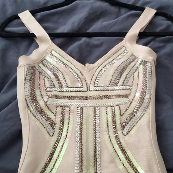 Dress - Picture 3 of 6